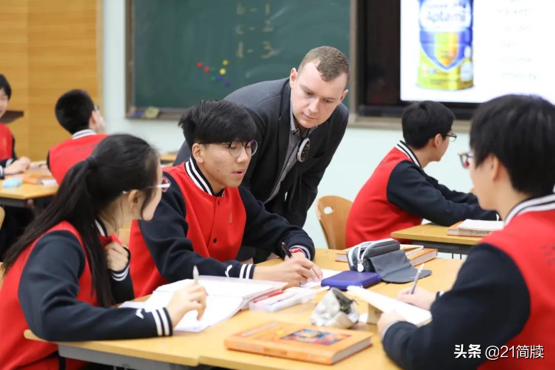 21世纪国际学校“后浪”们的豪华录取阵容