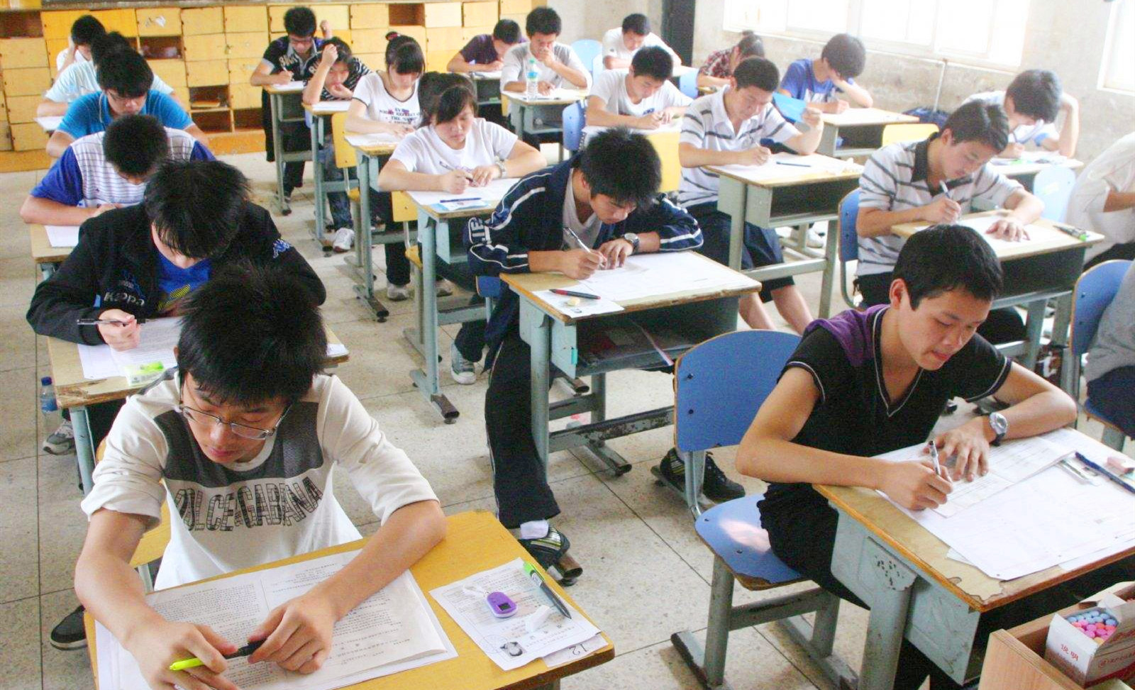 大学挂科能毕业吗（已经有月薪过万的工作）