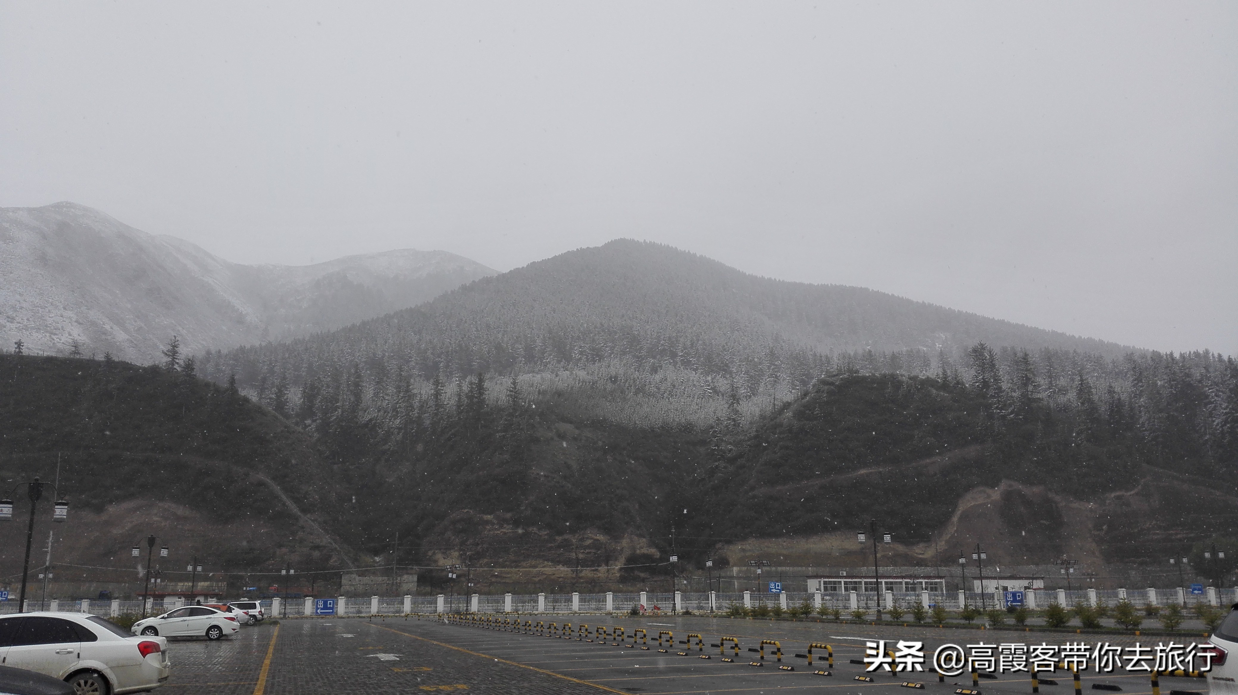 甘肃小环线3日自驾行程第一站甘南拉不楞寺、米拉日巴九层佛阁