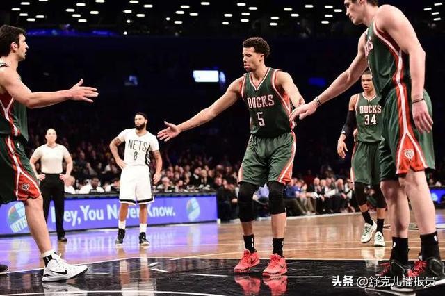 nba为什么击掌（NBA比赛里，罚完球为什么要跟队友击掌，这其中有什么说法么？）