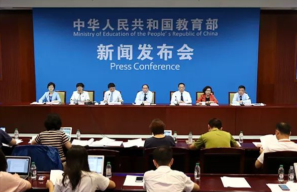 想当教师的优先报考这13所师范大学，艺术专业获得教育部二级认证