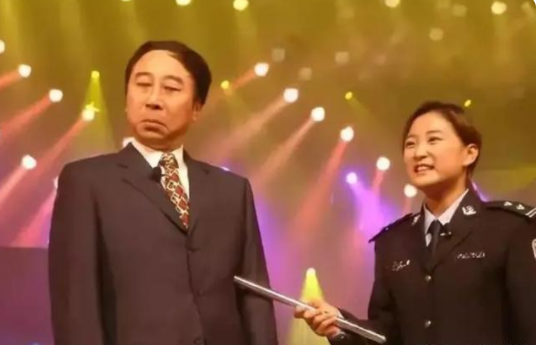 中戏拟招相声本科生，疑似跟德云社抢生源，“招生大战”谁会赢？