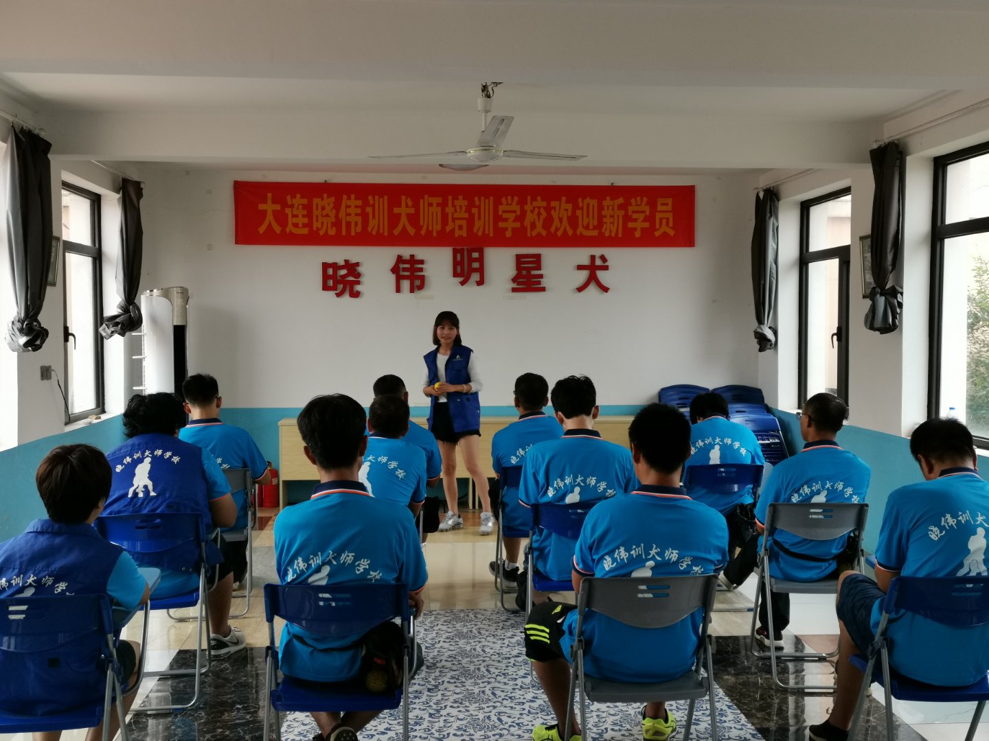 30余年训犬师刘晓伟10年间矫正不良行为问题犬2000余只