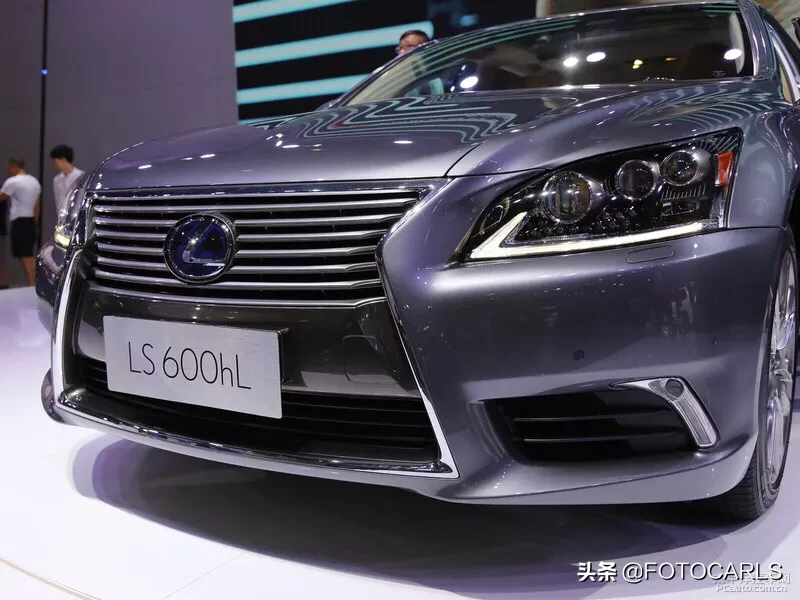 雷克萨斯LS600hL V8实拍,它才是雷车最旗舰版,当年售价207万起