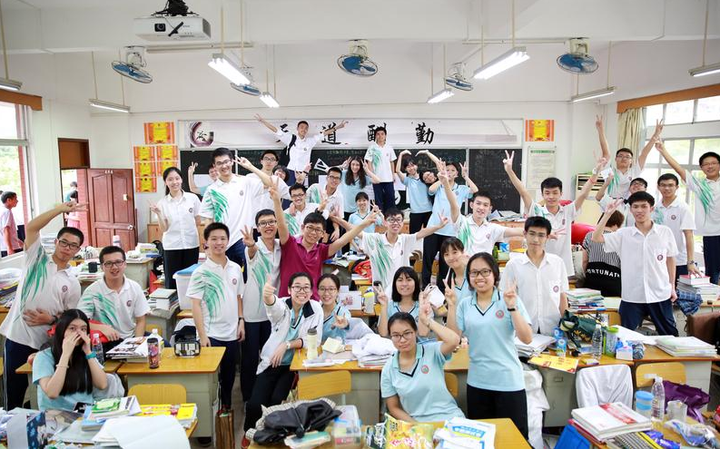 大学生军训（2021大学）