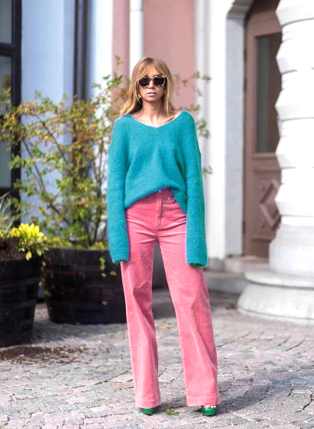 和内敛的,它可以创造衬托与孔雀蓝搭配使用时的郁郁葱葱和必要的深度