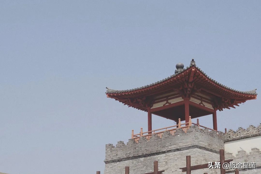苏州华谊兄弟影视城在哪里（详细的电影世界游玩攻略）