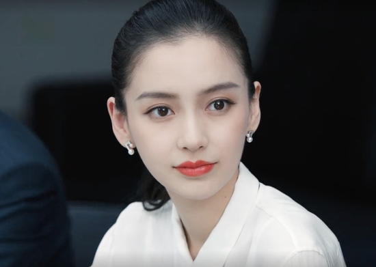 眼睛图片真人(从凸嘴龅牙到真人芭比再到红毯杀手) - 赤虎壹号