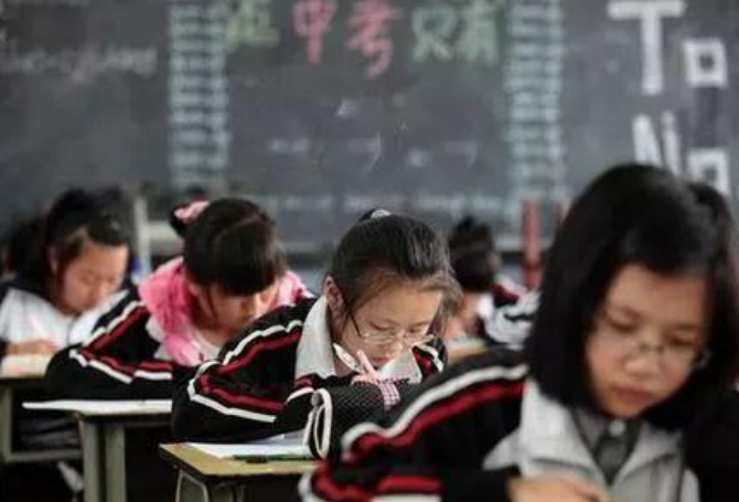 教育部通知，“理综”分值或将降低40分，学生和家长态度不一