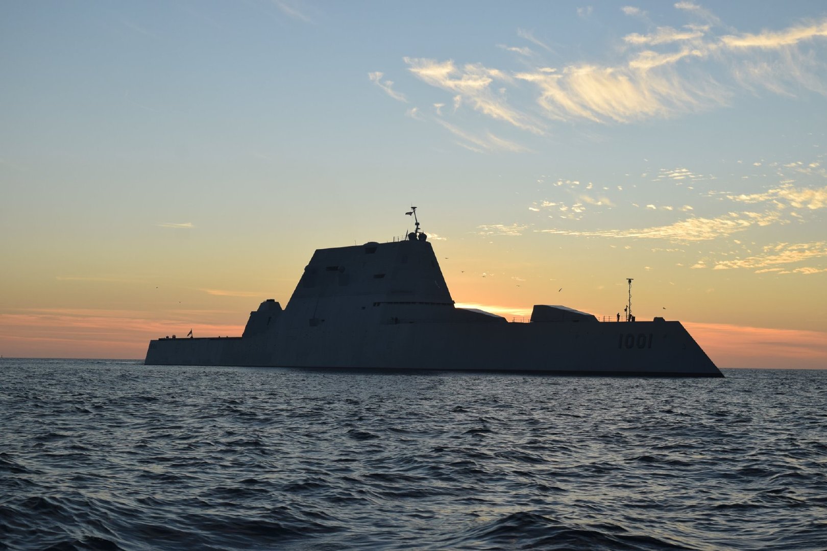 科迪亚克级战舰(复古与科幻共存 21世纪的大舰巨炮 ddg1001 110多图)