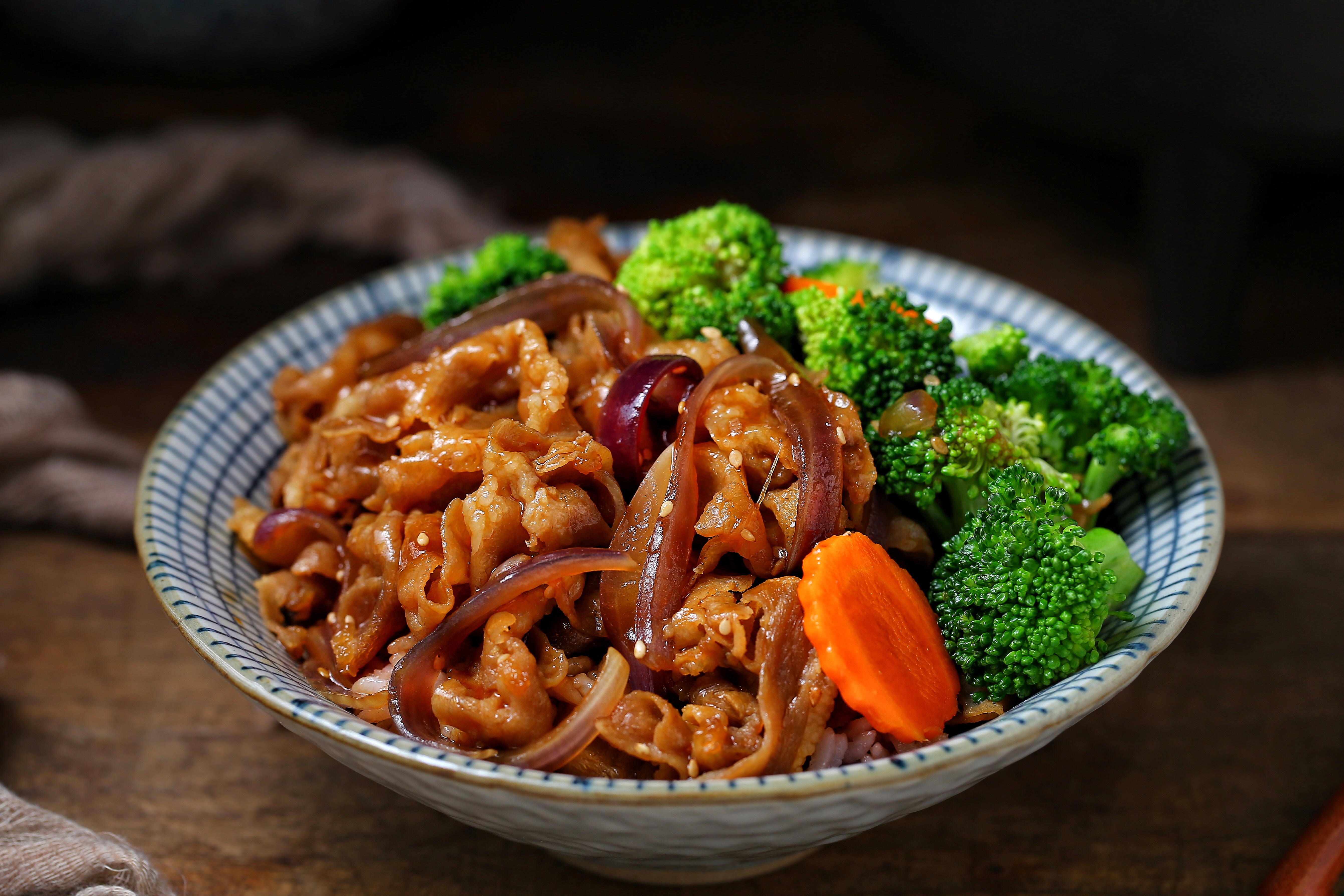 自制吉野家牛肉饭的详细做法教程