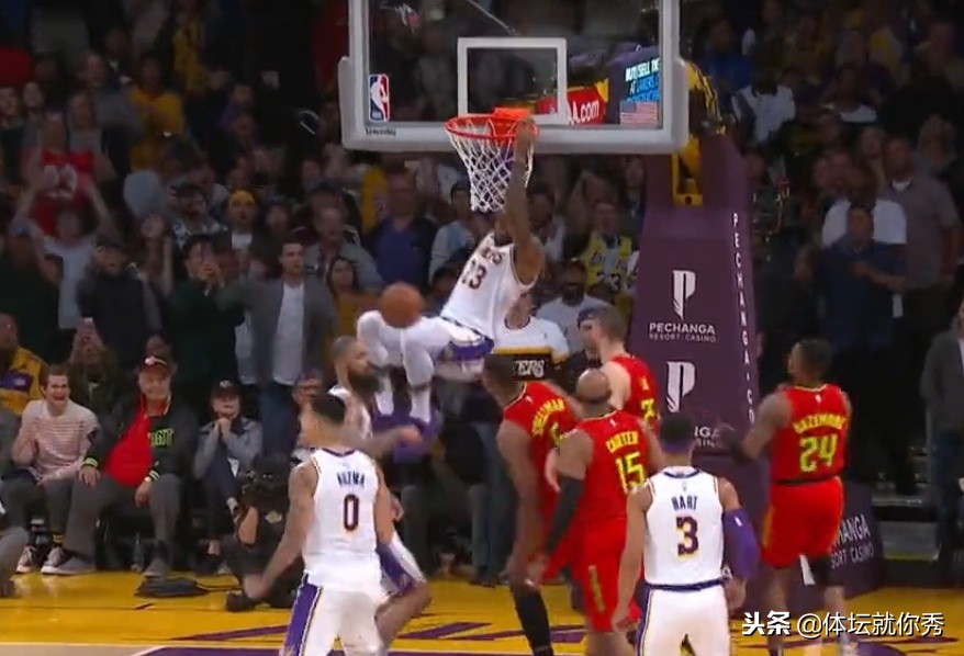 为什么nba扣挂筐吃t(破案了！詹姆斯挂筐不该吃T，钱德勒盖帽不是干扰球)