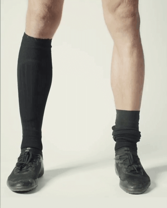 足球护膝怎么使用(足球护腿板正确戴法三步骤，简单实用保安全)