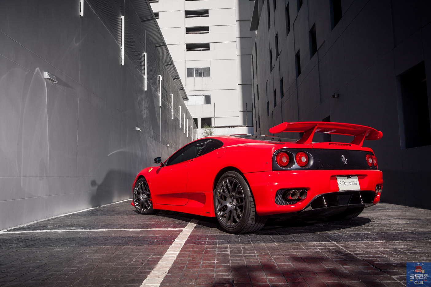 拥有纯正法拉利血统的法拉利360 modena,真正的梦想之车