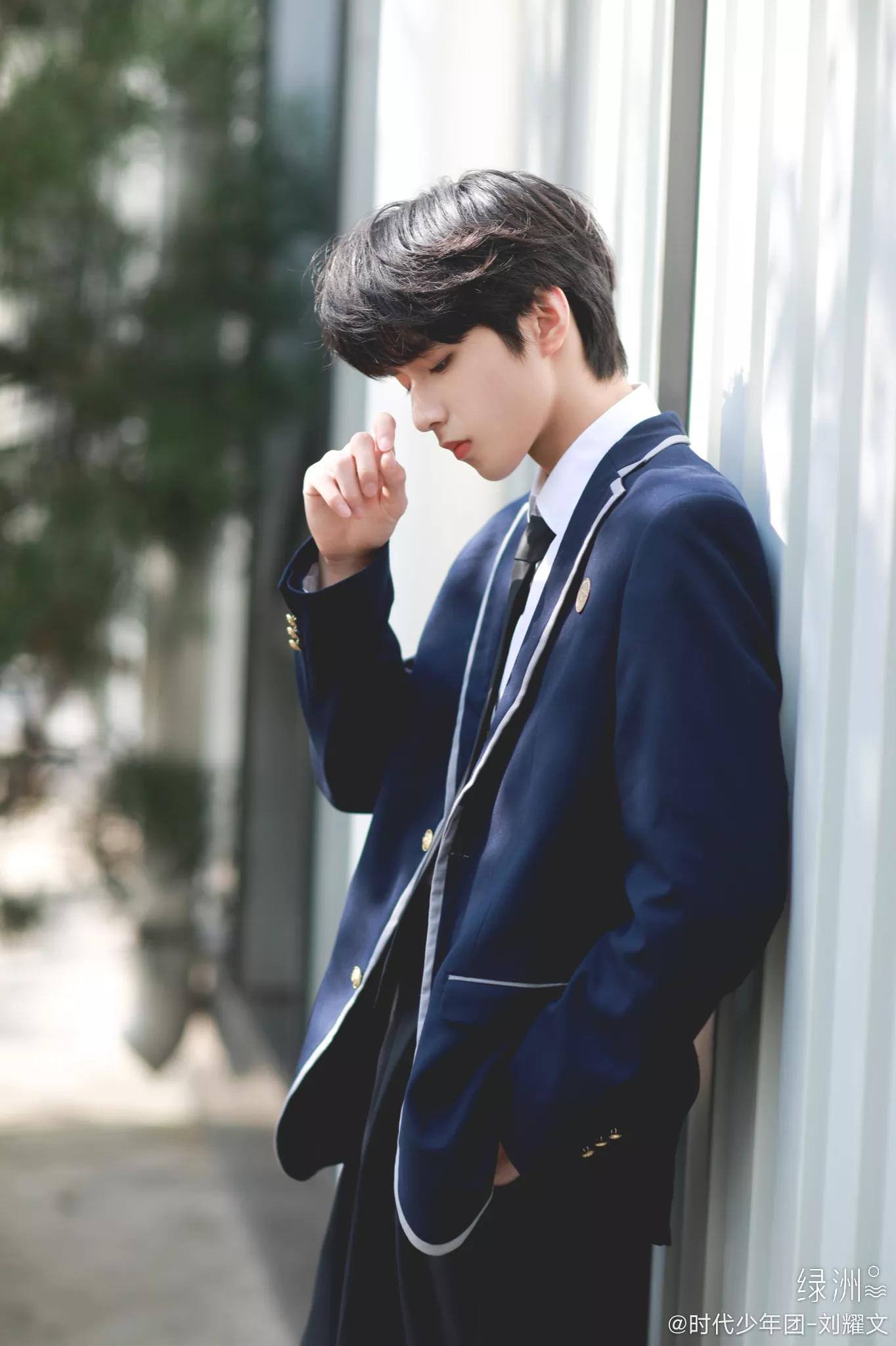 刘耀文个人资料 刘耀文与陈佳怡合影-帐补丁