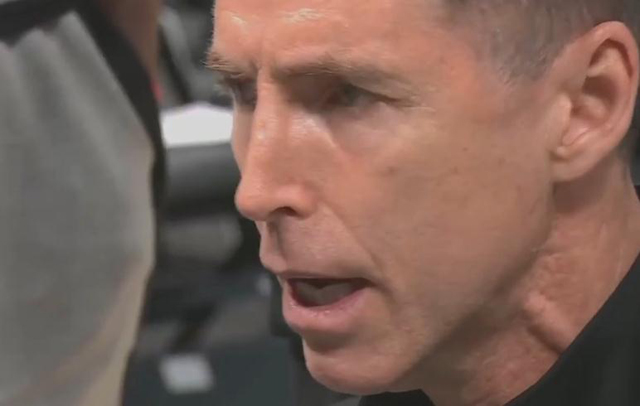 篮网vs雄鹿直播在线观看g7（3分钟14-0打崩篮网！雄鹿3巨头狂轰89+35+13，哈登16分，抢七来了）