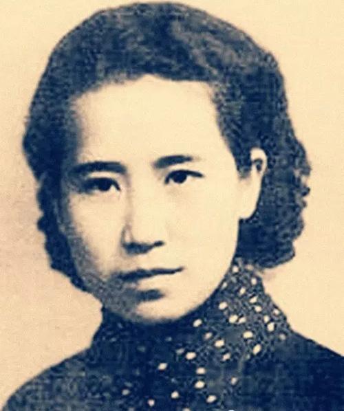 一代文豪老舍先生为啥要跳湖？