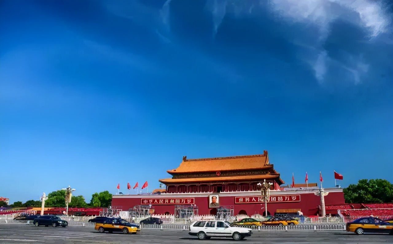 国内8个适合父母旅游的地方，找个时间，与父母来一次旅行吧