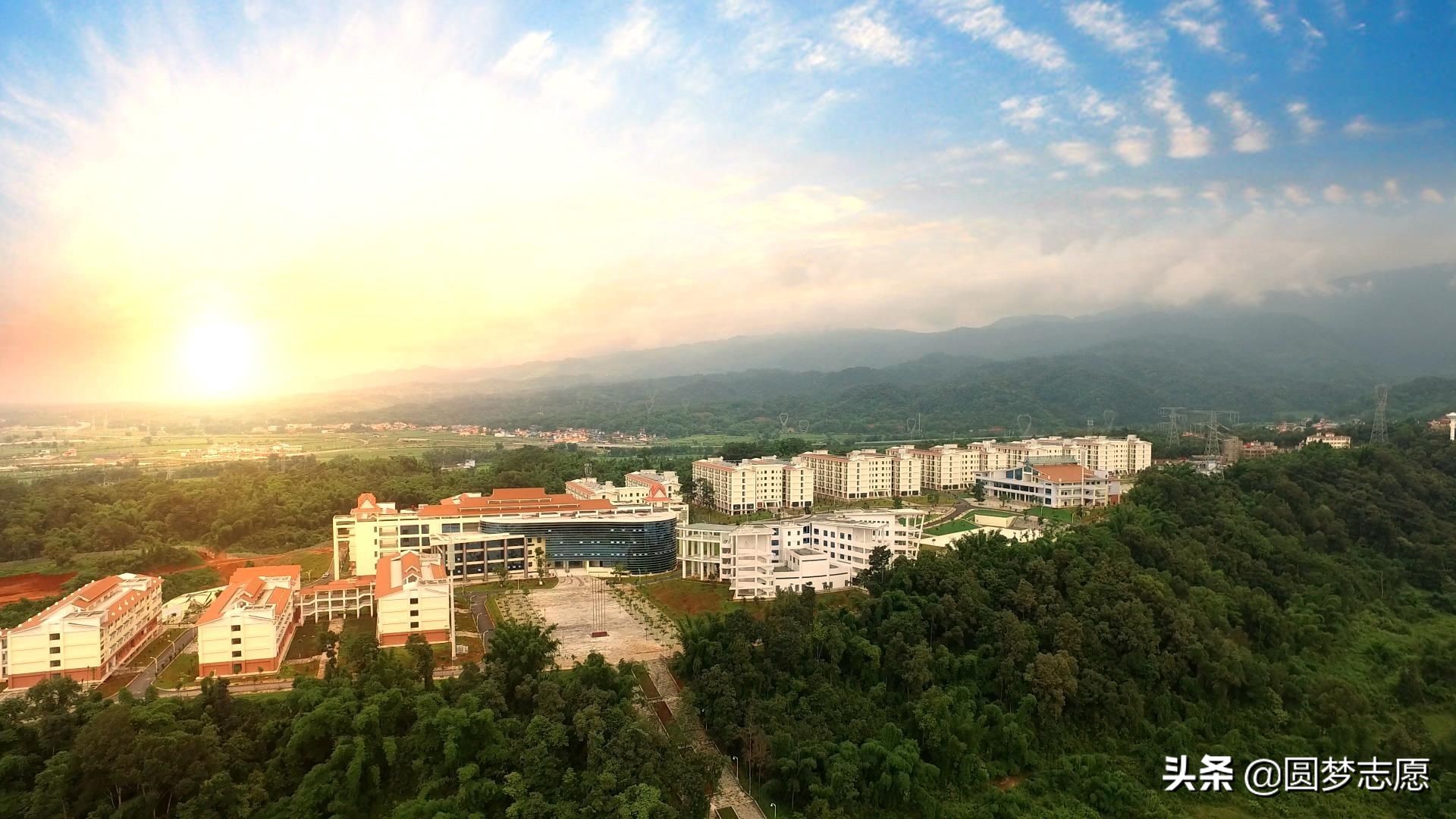 河北省有哪些不错的公办大专？（含河北公办大专排名及分数线）