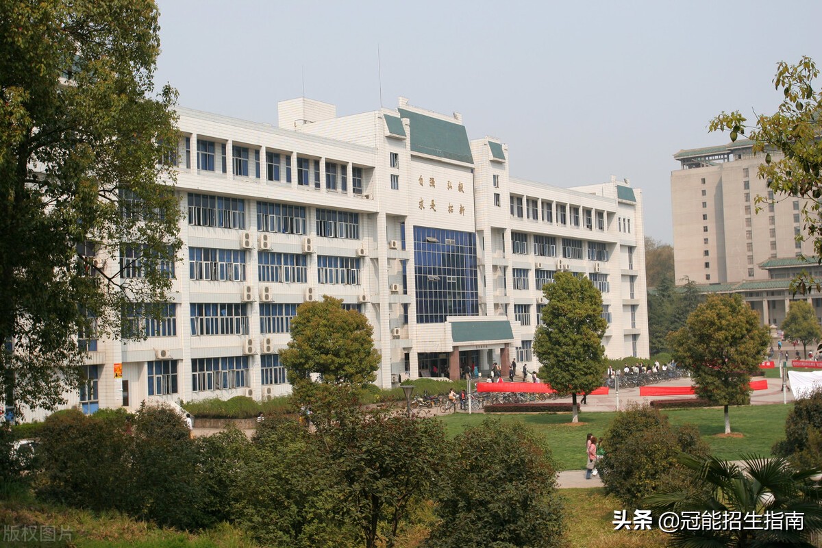 中专和普高有什么区别？中专是什么学历？