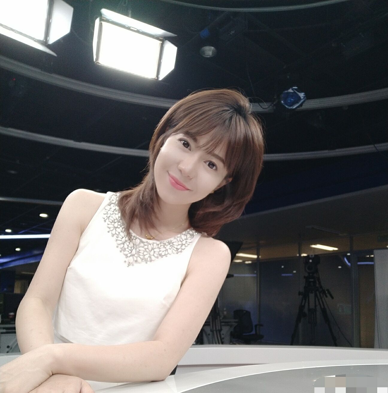 而cctv5美女主播程雨涵在篮球世界杯的主持