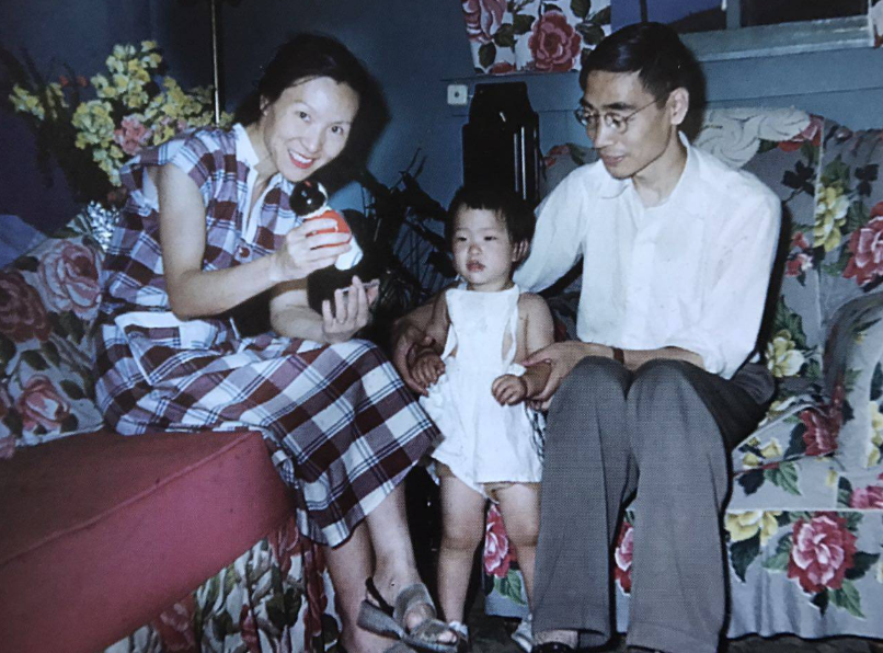 李佩：中年丧夫，老年丧女，依然保持着尊严、体面地生活