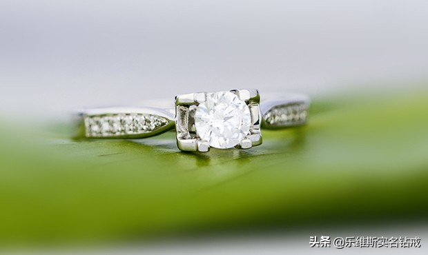 「钻戒乐维」au750是什么意思（au750钻戒值得购买吗）