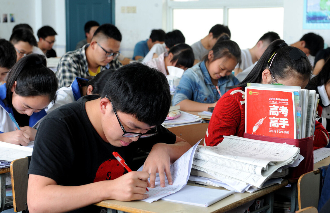 高职单招是怎么回事？和统招有啥区别？适合成绩差一些的同学报考