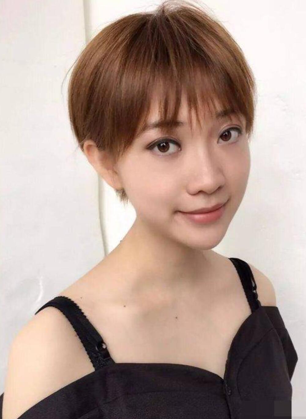 长脸女生短发发型(10款长脸适合的短发,彰显独特的女人韵味)