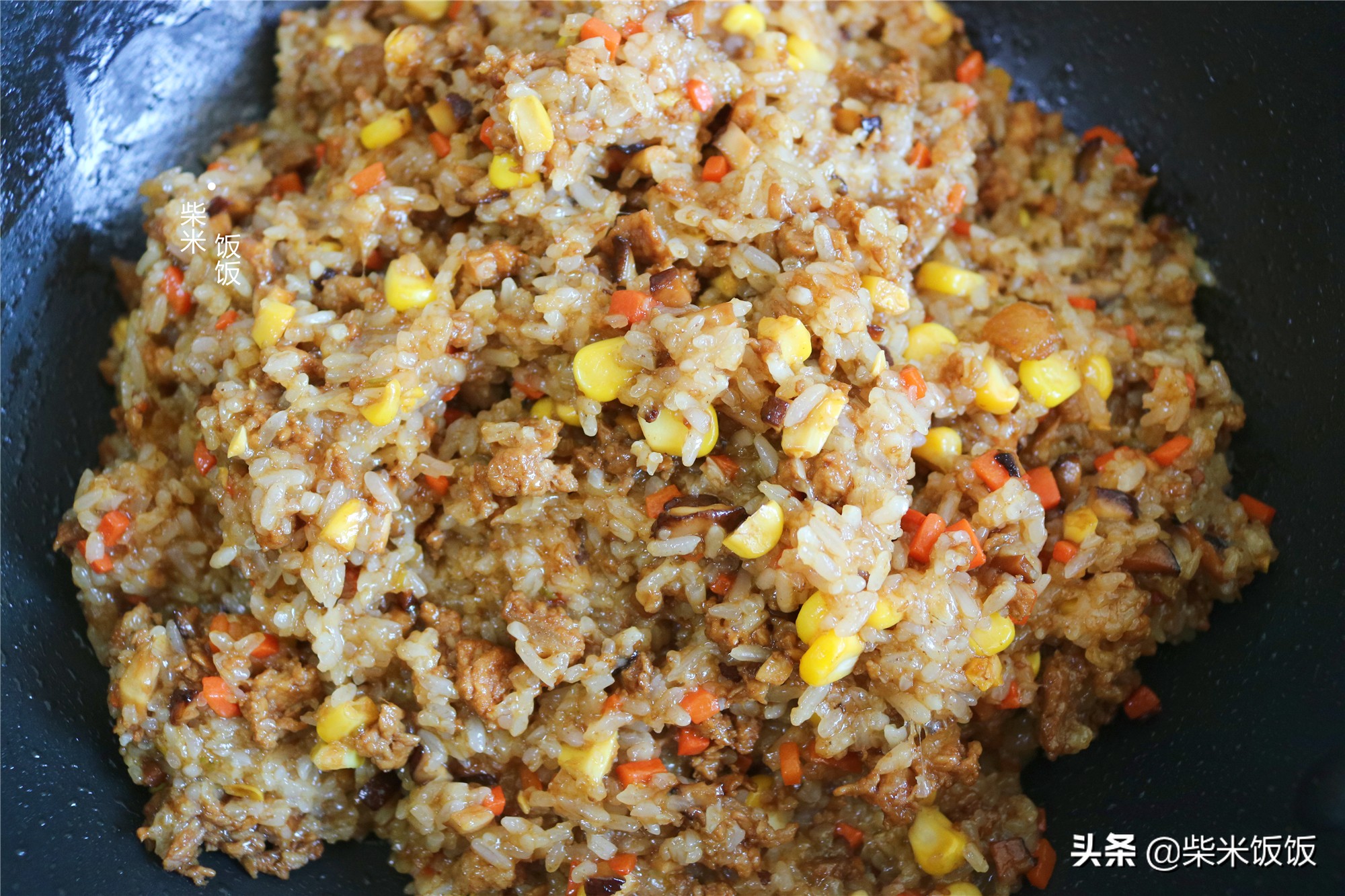 孩子点名要吃的烧麦，做法比饺子简单，一锅蒸33个，凉了也好吃