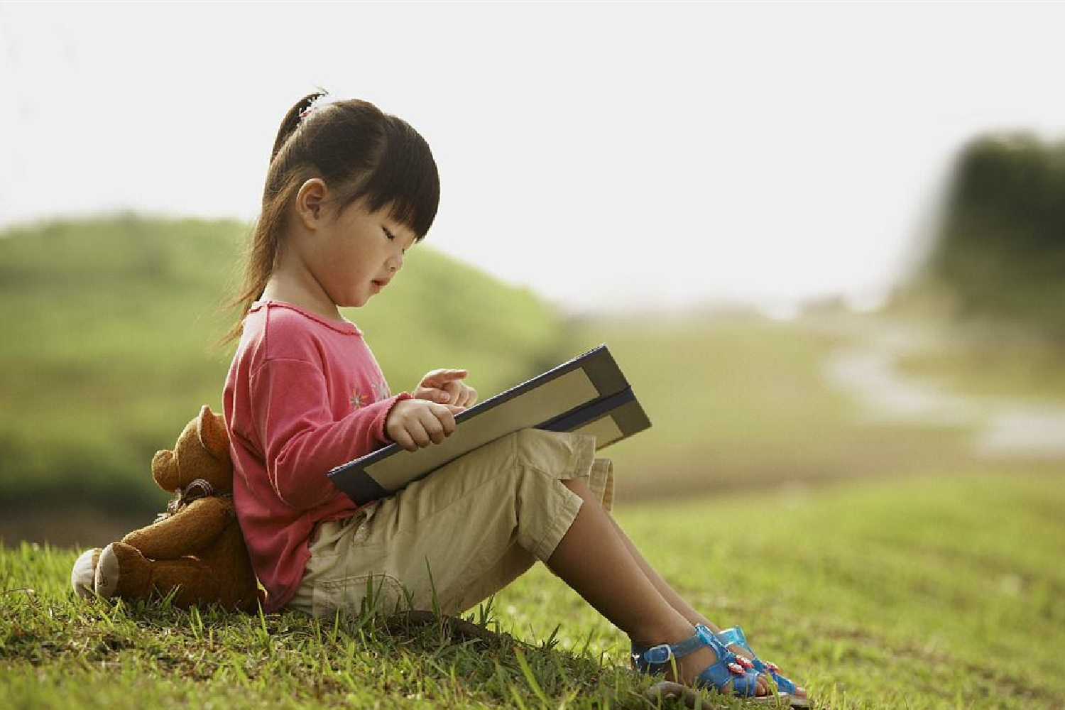 2021高考语文结束，作文更成“难点”，加强阅读、思考成制胜法宝