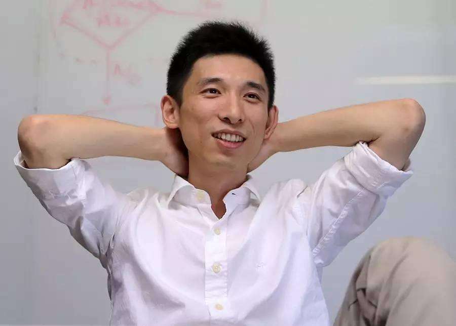 一,蔡景现(多隆)