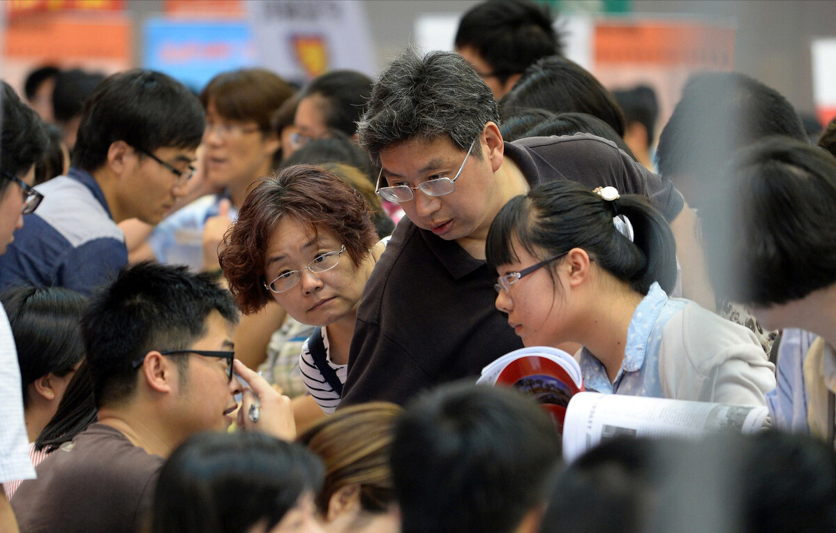 道教学院学生穿道袍上课，武术音律样样学，网友：御剑飞行学吗