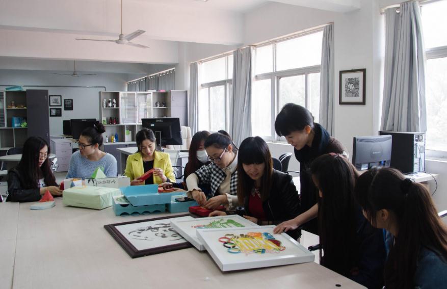 数学差的学生，高考报志愿尽量避开3类专业，不然毕业都成难题