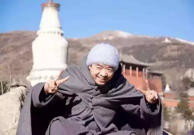 行者鬼脚七：从“阿里九年陈”到“学佛的小说家”