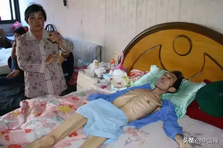 女子因垃圾未分类竟把志愿者掐晕，被行拘3日