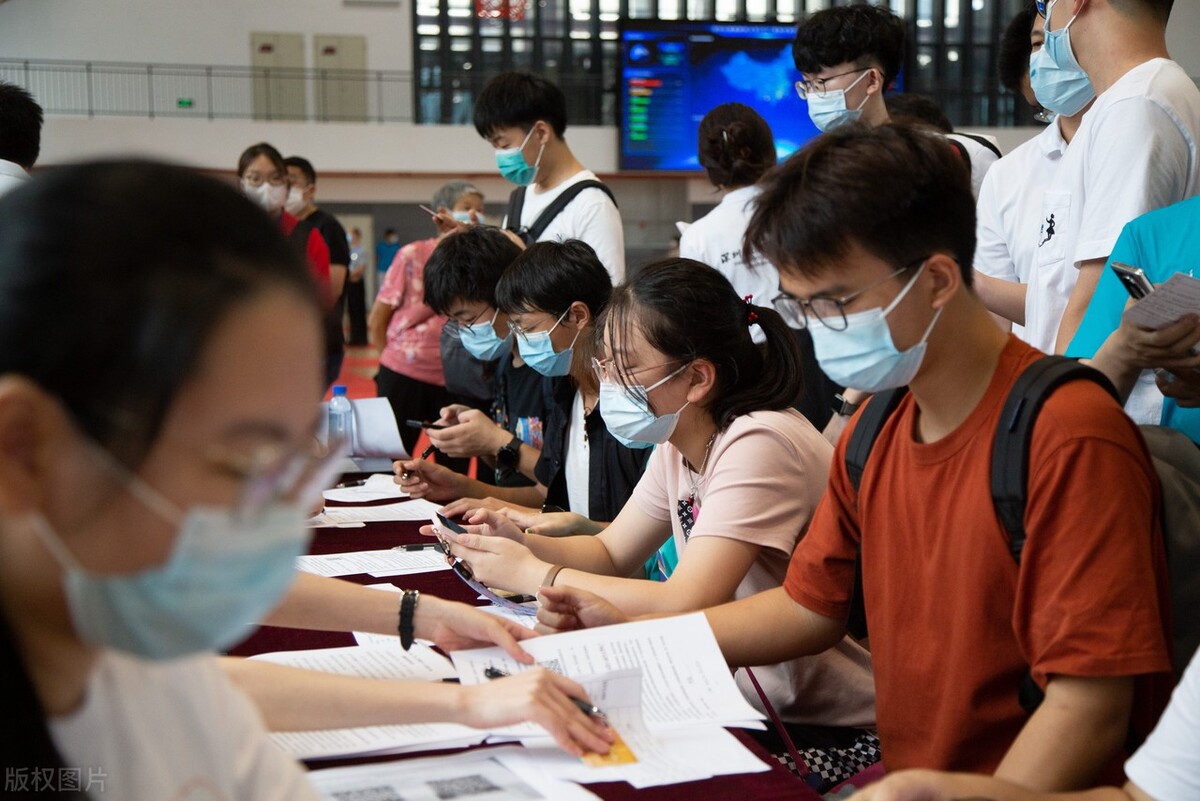 南京信息工程大學濱江學院奧蘭系統(tǒng)（發(fā)新證）