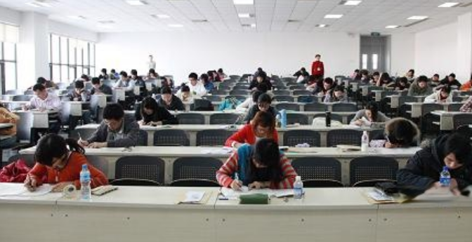 单招和高考进专科有啥不同之处？区别很大，别等到报考时才了解