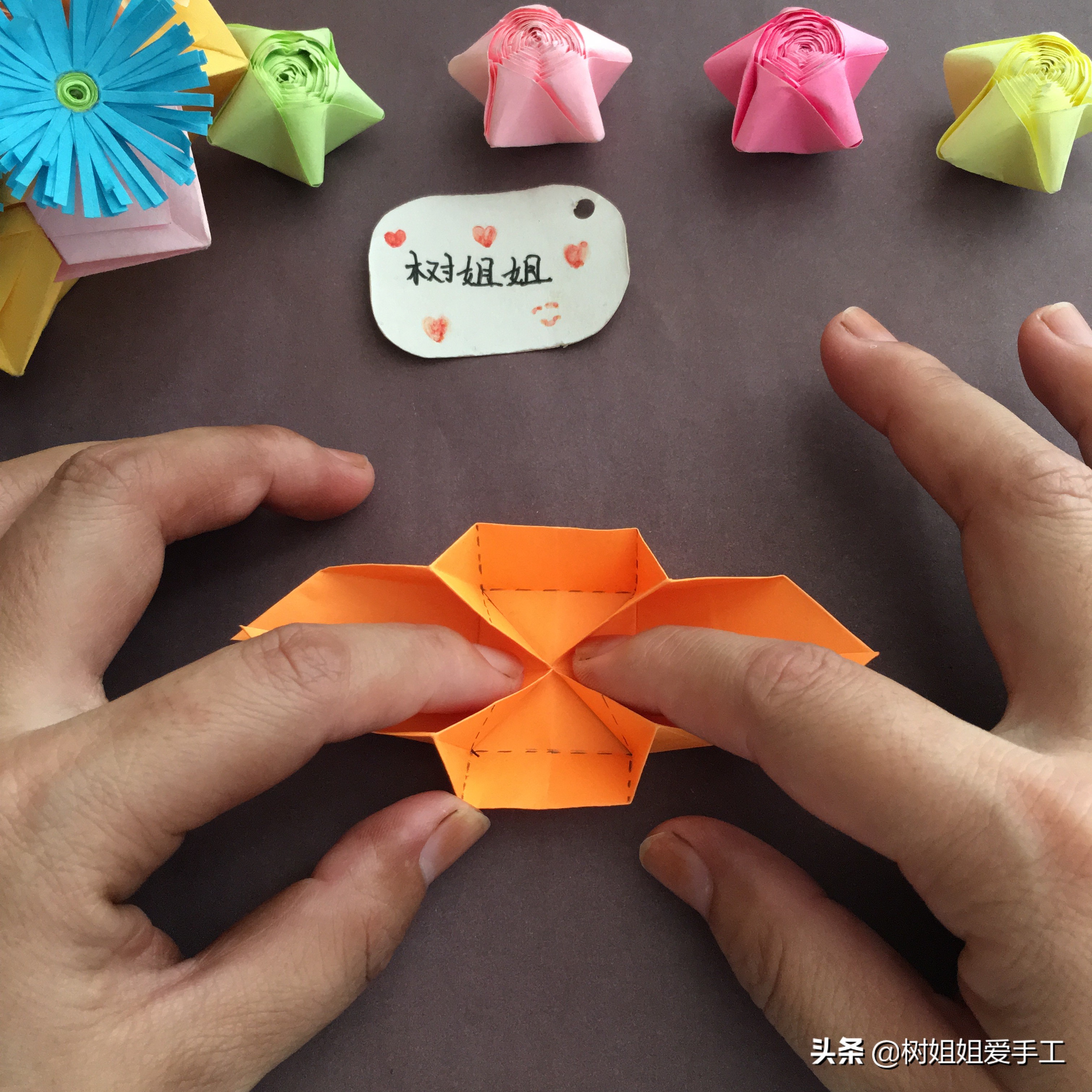 用正方形纸折东西(动物折纸:燕尾蝶的折法,只需1个正方形)