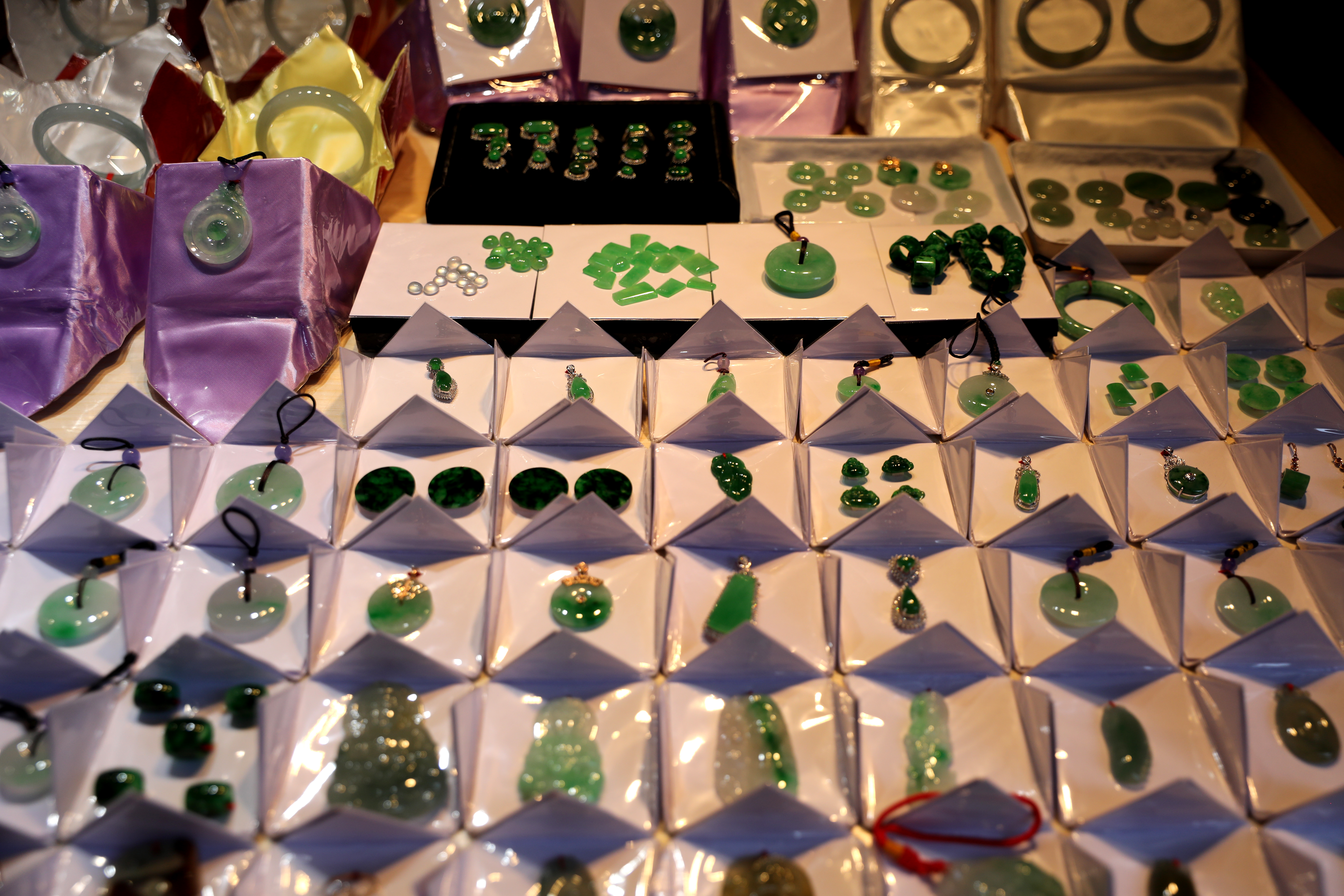 广东玉器批发市场（广东玉石批发市场）