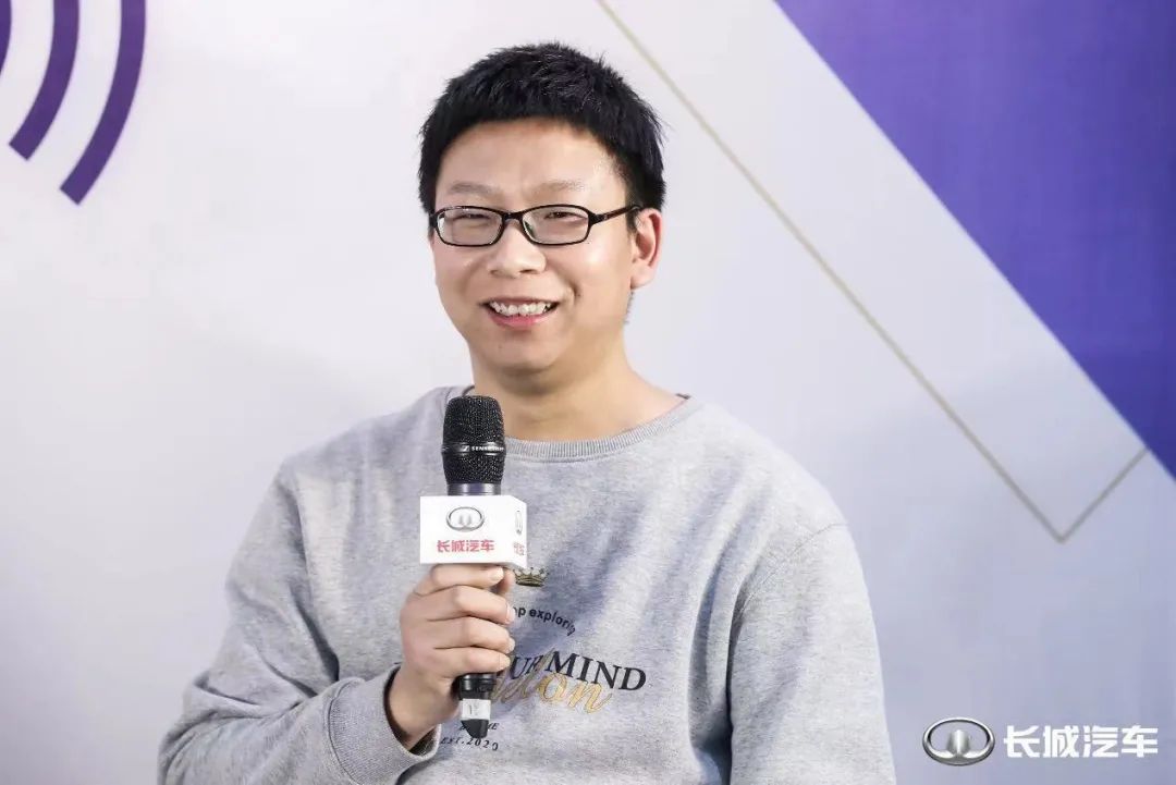 四个轮子+超级计算机，配全固态激光雷达，长城咖啡智驾高速进阶