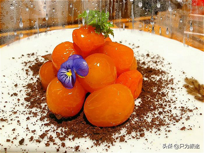 喝散装茅台、穿古装的小姐姐，闹中取静，古韵十足的重庆私家会所