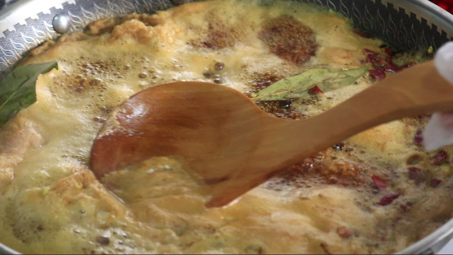 黄豆辣酱怎么做才好吃？分享我家的“独家秘方”，夹馍拌面真解馋