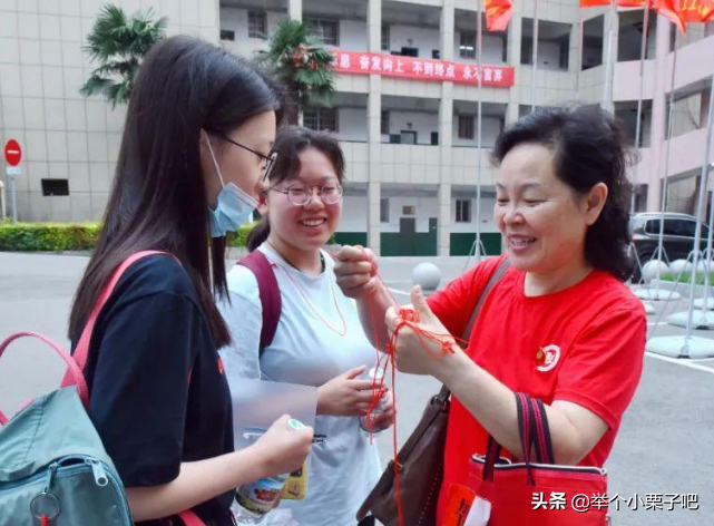 高考作文《酒》走红，全文没出现一个酒字，但将酒表现得淋漓尽致