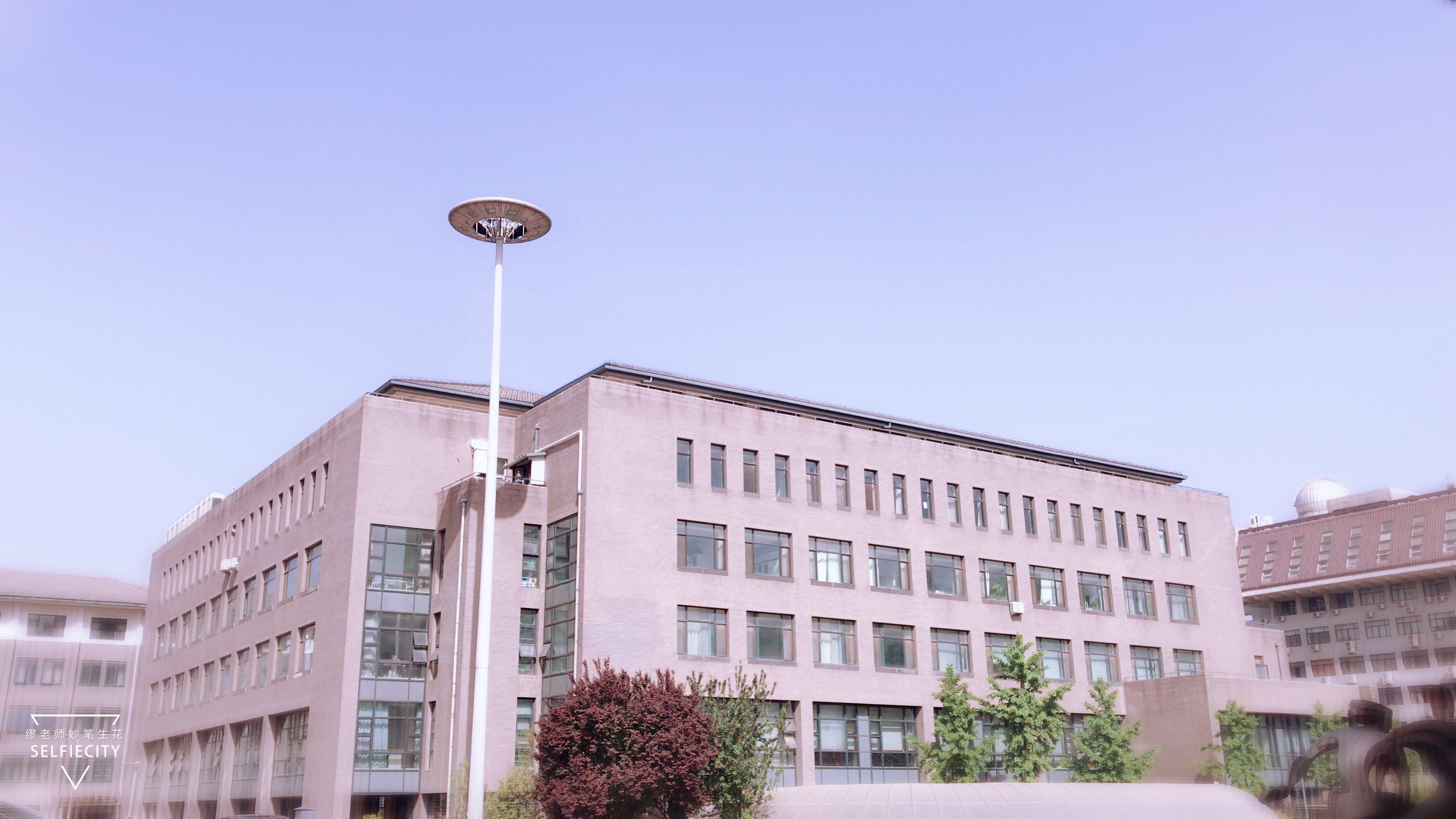 大学新生注意！两人四事一物件，帮你避开七个坑