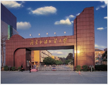 想成为成功的外交家，外交学院一马当先，还有这几所也毫不逊色！