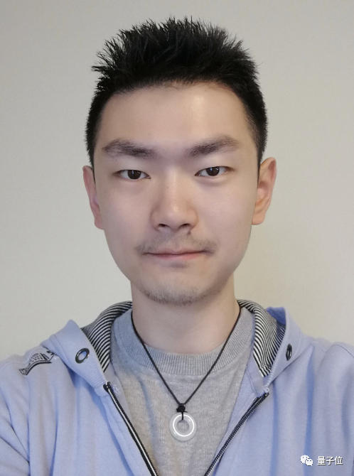 浙江大学博士（他2年拿下博士）