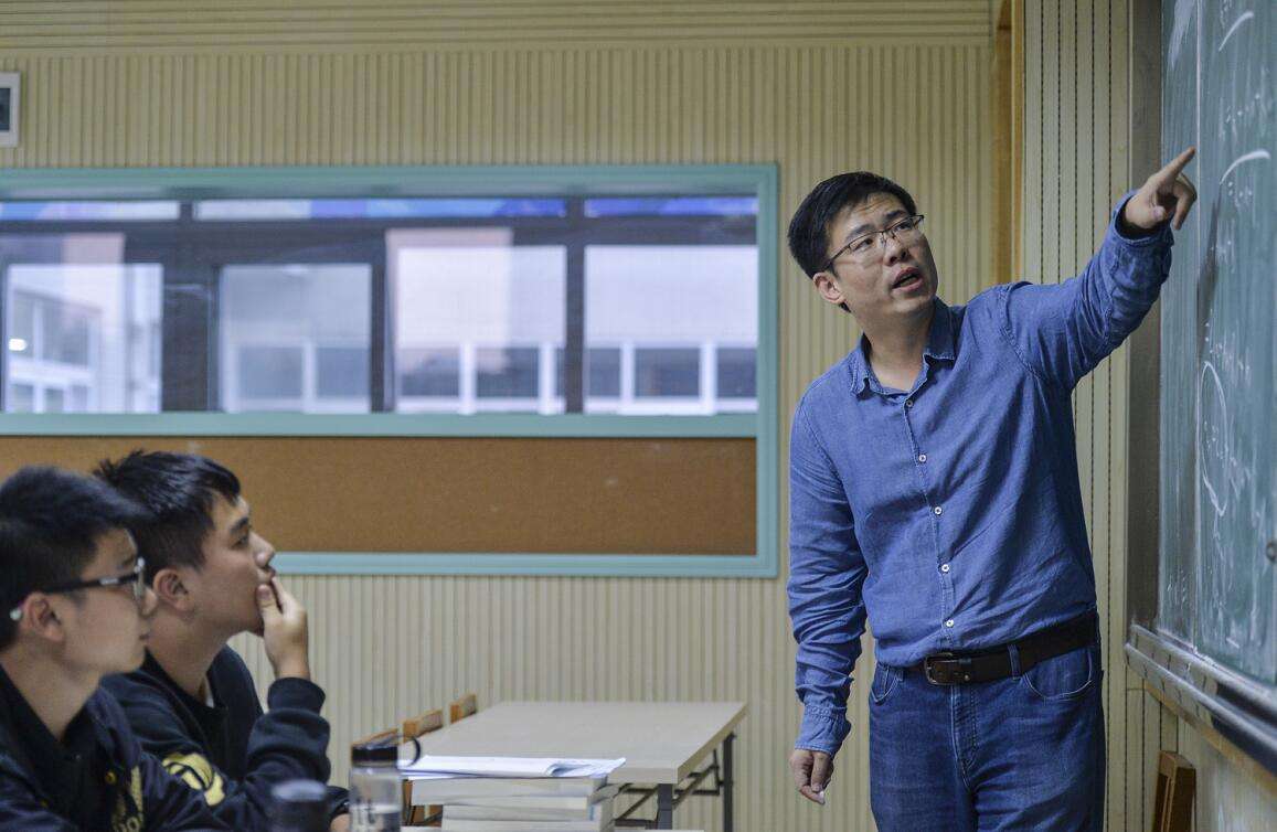 四川大学“锦城学院”，与四川大学是啥关系？看分数线就知道了