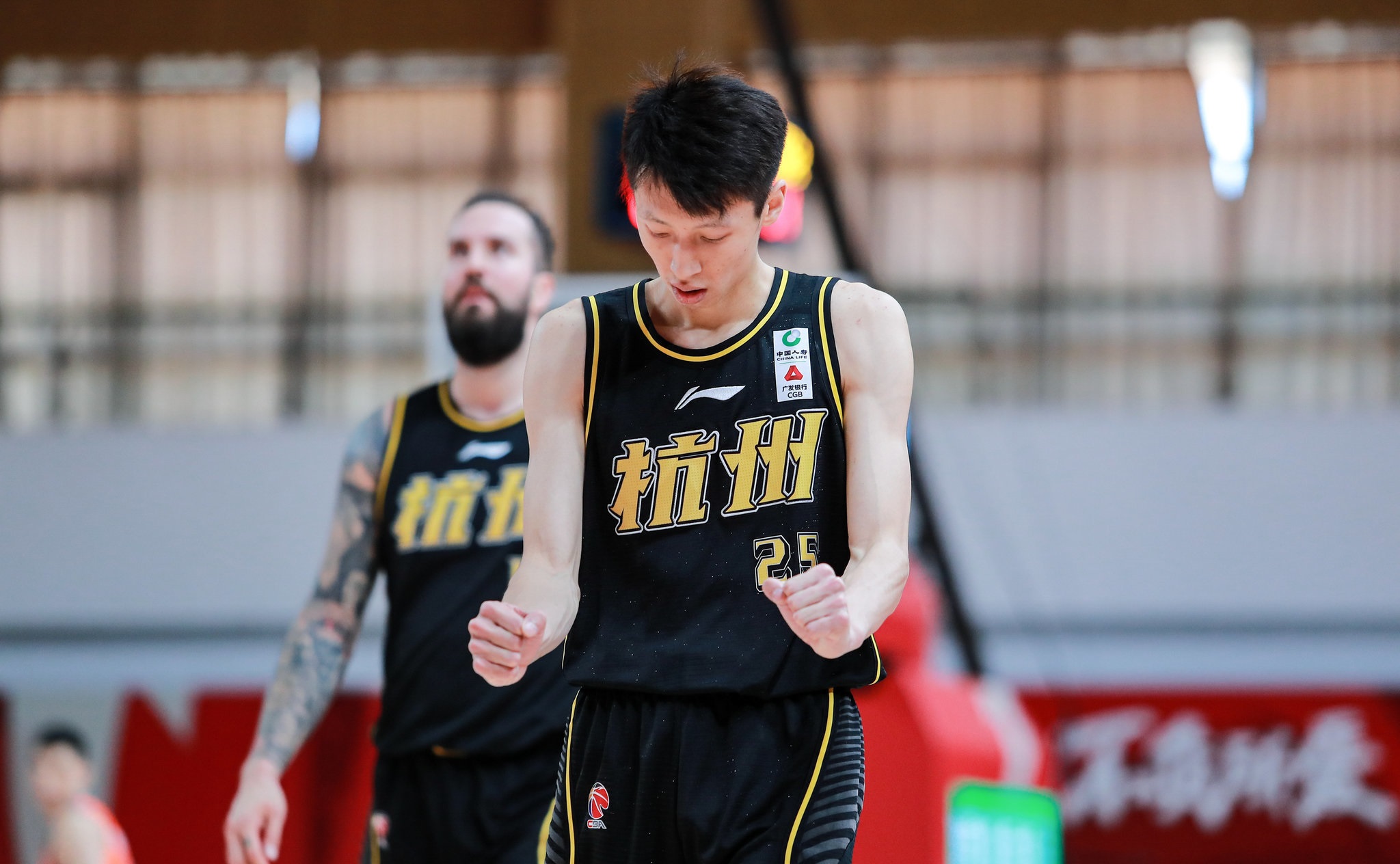 庫里和cba哪個厲害（38分大勝！CBA庫里帶隊5戰4勝，力壓北京保住季后賽名額）
