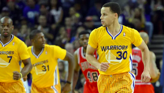 为什么nba球员穿的衣服找不到（NBA曾经力挺的短袖球衣，后来为什么消失了？）